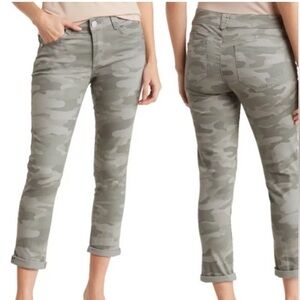 Democracy Ab solution cropped camo cargo pants